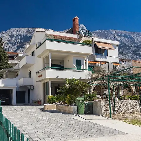 Apartment Puharic Makarska